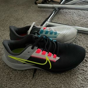 Nike Zoom Pegasus 38. Size 8.